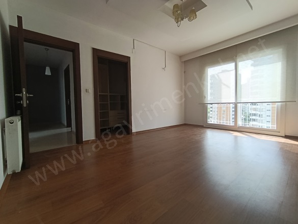 Çiftlikköy Yenişehir Satılık Daire |  3+1 Oda | 190M2 6.900.000Tl  Krediye Uygun  | 7. Kat | Merkezi Isınma | 2 Banyo Resim-5