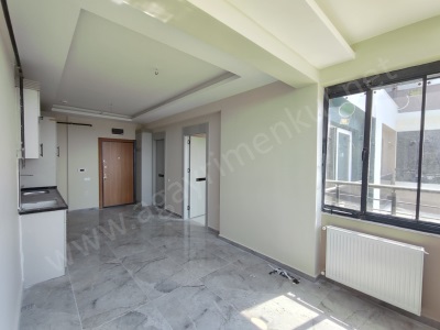 Havuzlu Site İçi 1+1 Yatırıma Uygun Açık Ferah Satılık Daire Mezitli Akdeniz