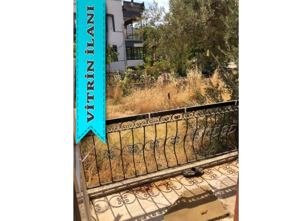 Eskifoça Foça Satılık Daire |  3+1 Oda | 110M2 7.000.000Tl  Krediye Uygun  | Zemin Kat | Klima | 2 Banyo | 3 Yatak Odası Resim-3