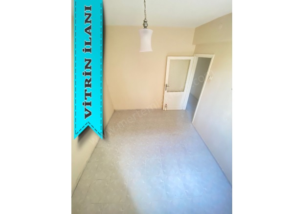 Eskifoça Foça Kiralık Daire |  3+1 Oda | 120M2 Aylık 40.000Tl | Zemin Kat | Klima | 1 Banyo | 3 Yatak Odası Resim-1