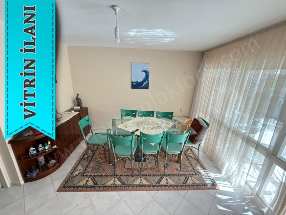 Eskifoça Foça Kiralık Daire |  3+1 Oda | 120M2 Aylık 35.000Tl Eşyalı  | Zemin Kat | Klima | 1 Banyo | 3 Yatak Odası Resim-3