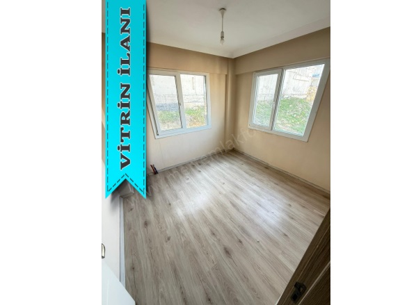 Eskifoça Foça Satılık Daire |  2+1 Oda | 80M2 3.500.000Tl  Krediye Uygun  | 2. Kat | Klima | 1 Banyo | 2 Yatak Odası Resim-1