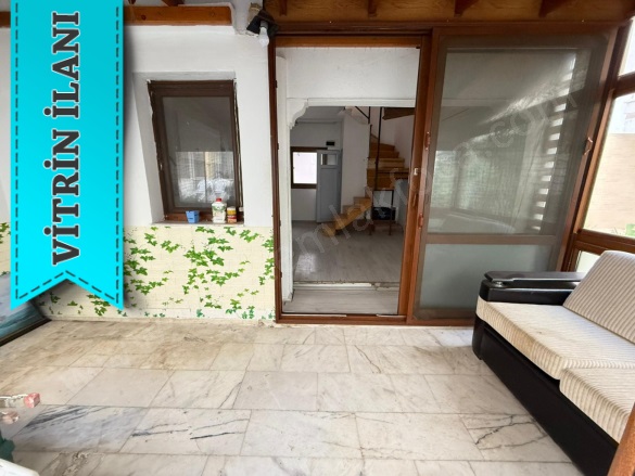 Eskifoça Foça Satılık Villa |  3+1 Oda | 130M2 5.125.000Tl  Krediye Uygun  | Tripleks | Klima | 2 Banyo | 3 Yatak Odası Resim-3