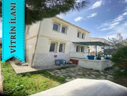 Foça Eskifoça Satılık Villa 3+1 120 M2 | Dubleks | Klima | 2 Banyo | 3 Yatak Odası