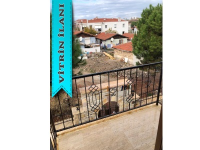 Foça Atatürk Mahallesinde Mükemmel Konuma Sahip Müstakil Bahçeli 3+1 Dubleks Taş Satılık Villa Eskifoça