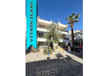 Mert Emlaktan Eşyalı Kiralık Daire Denize 30 M Zemin Kat 3+1 Foça Eskifoça