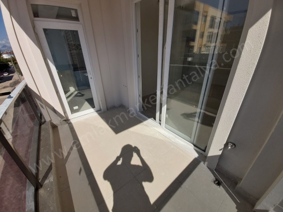 Kızıltoprak Mah. Muratpaşa Satılık Daire |  2+1 Oda | 110M2 7.750.000Tl  Krediye Uygun  | 2. Kat | Doğalgaz(Kombi) | 2 Banyo Resim-3