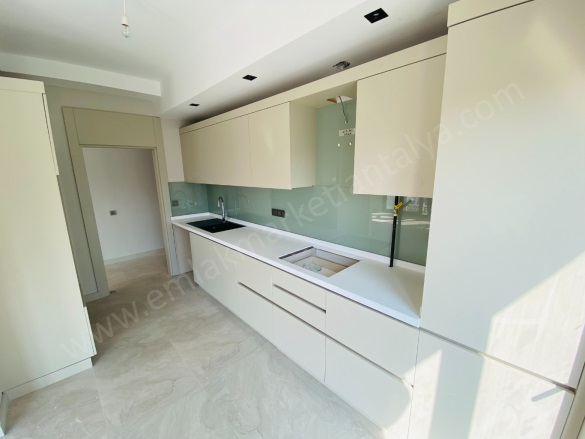 Meydankavağı Mah. Muratpaşa Satılık Daire |  2+1 Oda | 105M2 8.800.000Tl  Krediye Uygun  | 1. Kat | Doğalgaz(Kombi) | 2 Banyo Resim-3