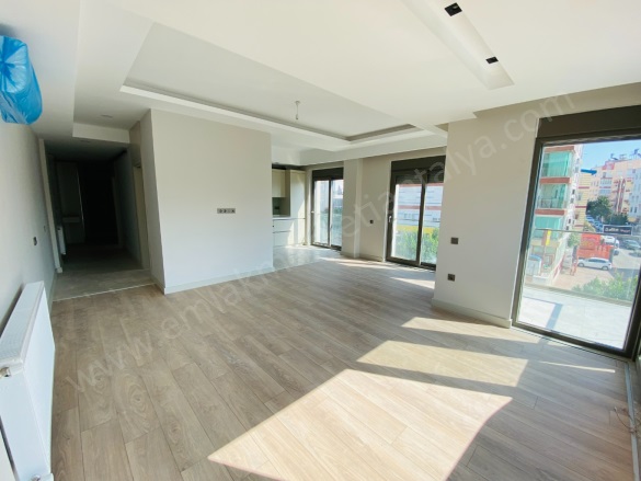 Meydankavağı Mah. Muratpaşa Satılık Daire |  2+1 Oda | 105M2 8.800.000Tl  Krediye Uygun  | 1. Kat | Doğalgaz(Kombi) | 2 Banyo Resim-5