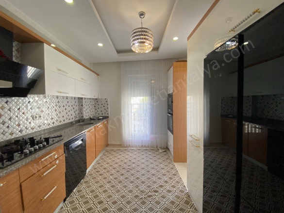 Yüksekalan Mah. Muratpaşa Satılık Daire |  3+1 Oda | 130M2 5.520.000Tl  Krediye Uygun  | 2. Kat | Doğalgaz(Kombi) | 2 Banyo Resim-2