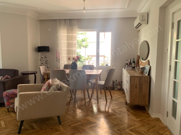 Şirinyalı Mah. Muratpaşa Satılık Daire |  3+1 Oda | 180M2 11.000.000Tl  Krediye Uygun  | 3. Kat | Doğalgaz(Kombi) | 2 Banyo Resim-4