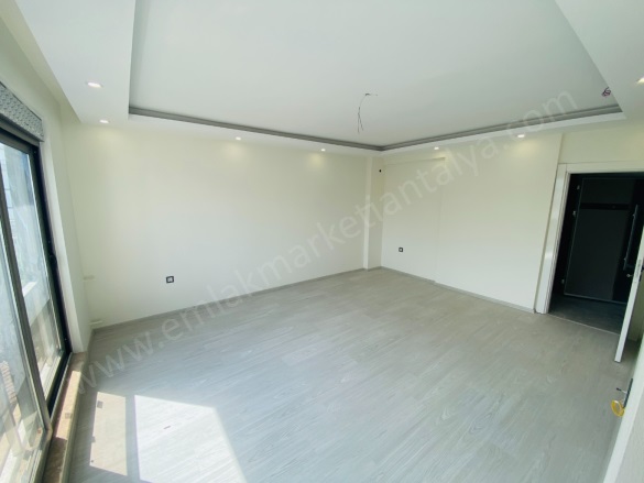 Kızıltoprak Mah. Muratpaşa Satılık Daire |  6+1 Oda | 280M2 9.500.000Tl  Krediye Uygun  | Dubleks | Doğalgaz(Kombi) | 2 Banyo Resim-5