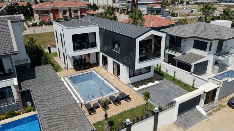 Belek Mah. Serik Satılık Villa |  4+1 Oda | 330M2 35.000.000Tl  Krediye Uygun  | Villa | Klima | 3 Banyo Resim-3
