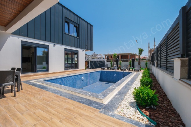 Belek Mah. Serik Satılık Villa |  4+1 Oda | 330M2 35.000.000Tl  Krediye Uygun  | Villa | Klima | 3 Banyo Resim-4