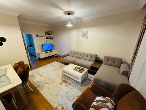 Meydankavağı Mah. Muratpaşa Satılık Daire |  3+1 Oda | 140M2 9.250.000Tl  Krediye Uygun  | 4. Kat | Doğalgaz(Kombi) | 1 Banyo Resim-3