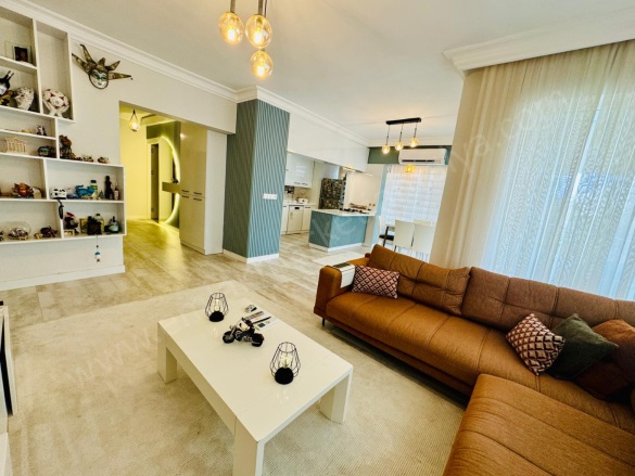 Bahçelievler Mah. Muratpaşa Satılık Daire |  3+1 Oda | 135M2 17.950.000Tl  Krediye Uygun  | 3. Kat | Doğalgaz(Kombi) | 1 Banyo Resim-1