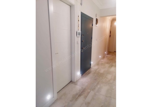Bahçelievler Mah. Muratpaşa Satılık Daire |  3+1 Oda | 135M2 17.950.000Tl  Krediye Uygun  | 3. Kat | Doğalgaz(Kombi) | 1 Banyo Resim-5