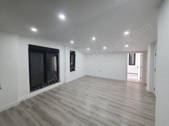 Çaybaşı Mah. Muratpaşa Satılık Daire |  4+1 Oda | 240M2 14.500.000Tl  Krediye Uygun  | Dubleks | Doğalgaz(Kombi) | 4 Banyo Resim-3