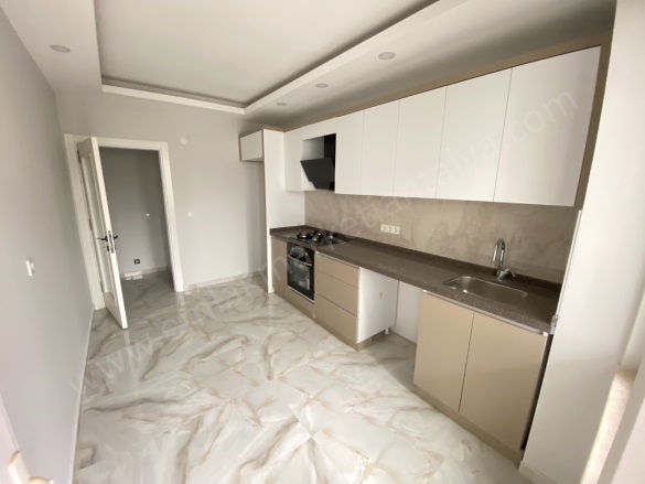 Varsak Karşıyaka Mah. Kepez Satılık Daire |  2+1 Oda | 110M2 4.200.000Tl  Krediye Uygun  | 1. Kat | Klima | 1 Banyo Resim-3