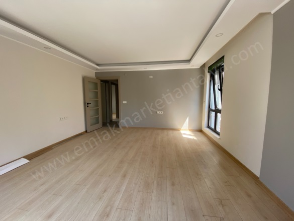 Kızıltoprak Mah. Muratpaşa Satılık Daire |  3+1 Oda | 145M2 6.750.000Tl  Krediye Uygun  | 3. Kat | Doğalgaz(Kombi) | 1 Banyo Resim-3