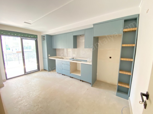 Kızıltoprak Mah. Muratpaşa Satılık Daire |  3+1 Oda | 145M2 6.750.000Tl  Krediye Uygun  | 3. Kat | Doğalgaz(Kombi) | 1 Banyo Resim-5