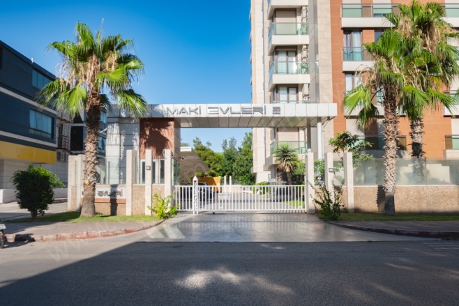 Fener Mah. Muratpaşa Satılık Daire |  3+1 Oda | 200M2 47.000.000Tl  Krediye Uygun  | 2. Kat | Doğalgaz(Kombi) | 3 Banyo Resim-2