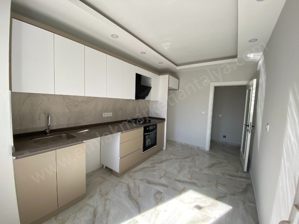 Varsak Karşıyaka Mah. Kepez Satılık Daire |  2+1 Oda | 110M2 4.200.000Tl  Krediye Uygun  | 2. Kat | Klima | 1 Banyo Resim-3