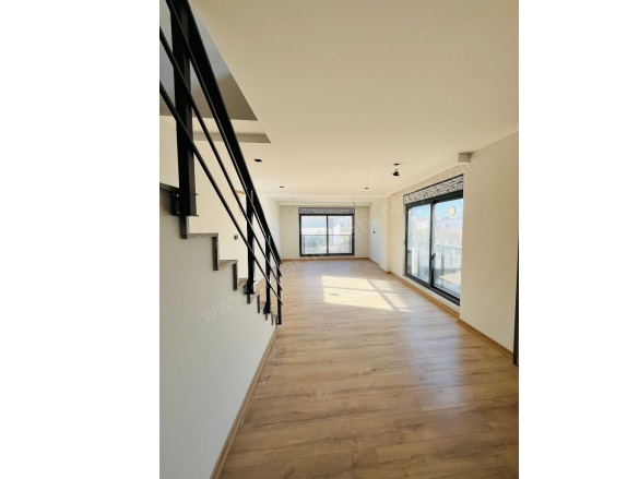 Güzeloba Mah. Muratpaşa Satılık Daire |  2+1 Oda | 120M2 7.500.000Tl  Krediye Uygun  | 1. Kat | Klima | 2 Banyo Resim-5