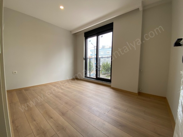 Yüksekalan Mah. Muratpaşa Satılık Daire |  2+1 Oda | 65M2 4.500.000Tl  Krediye Uygun  | 1. Kat | Klima | 1 Banyo Resim-3