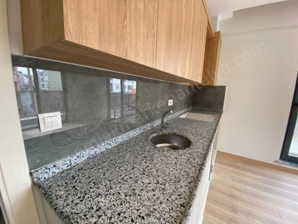 Yüksekalan Mah. Muratpaşa Satılık Daire |  2+1 Oda | 65M2 5.000.000Tl  Krediye Uygun  | 1. Kat | Klima | 1 Banyo Resim-4