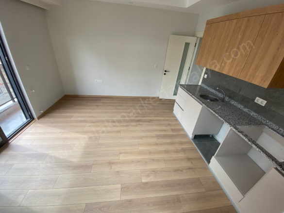 Yüksekalan Mah. Muratpaşa Satılık Daire |  2+1 Oda | 65M2 5.000.000Tl  Krediye Uygun  | 1. Kat | Klima | 1 Banyo Resim-5