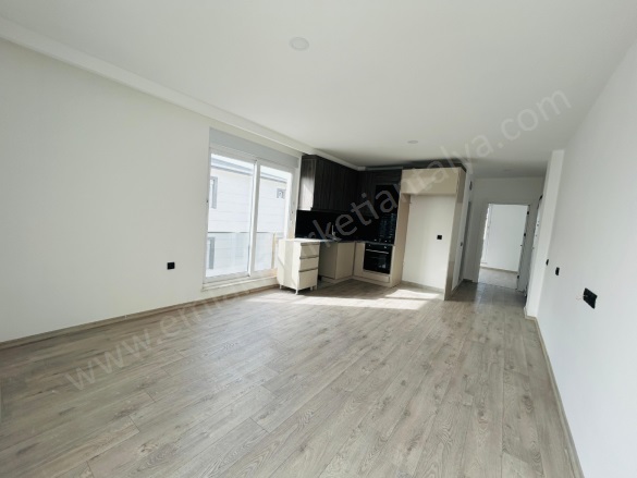 Ayanoğlu Mah. Kepez Satılık Daire |  1+1 Oda | 60M2 3.000.000Tl  Krediye Uygun  | 3. Kat | Klima | 1 Banyo Resim-3