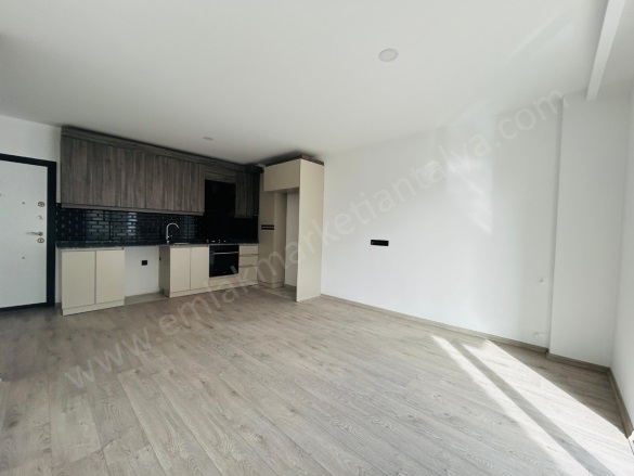 Ayanoğlu Mah. Kepez Satılık Daire |  1+1 Oda | 75M2 2.750.000Tl  Krediye Uygun  | 2. Kat | Klima | 1 Banyo Resim-3