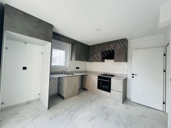 Aydoğmuş Mah. Kepez Satılık Daire |  2+1 Oda | 110M2 4.250.000Tl  Krediye Uygun  | 2. Kat | Klima | 1 Banyo Resim-2