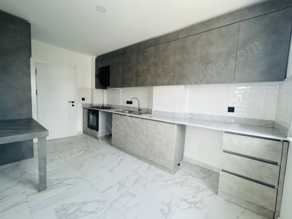 Aydoğmuş Mah. Kepez Satılık Daire |  2+1 Oda | 110M2 4.500.000Tl  Krediye Uygun  | 3. Kat | Klima | 1 Banyo Resim-4