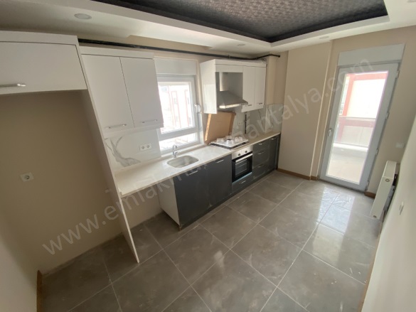 Yüksekalan Mah. Muratpaşa Satılık Daire |  2+1 Oda | 110M2 6.750.000Tl  Krediye Uygun  | 2. Kat | Doğalgaz(Kombi) | 2 Banyo Resim-4