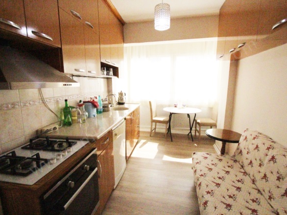 Kızılsaray Mah. Muratpaşa Satılık Daire |  3+1 Oda | 160M2 6.000.000Tl  Krediye Uygun  | 2. Kat | Doğalgaz(Kombi) | 1 Banyo Resim-4