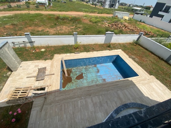 Altınkale Mah. Döşemealtı Satılık Villa |  5+1 Oda | 350M2 19.000.000Tl  Krediye Uygun  | Dubleks | Klima | 3 Banyo Resim-1