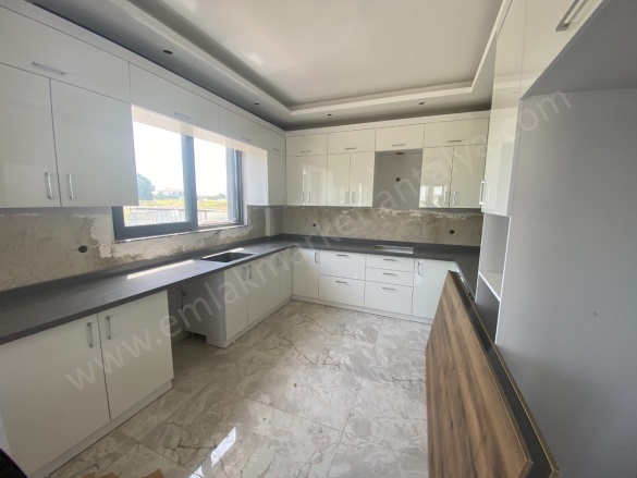 Altınkale Mah. Döşemealtı Satılık Villa |  5+1 Oda | 350M2 19.000.000Tl  Krediye Uygun  | Dubleks | Klima | 3 Banyo Resim-5