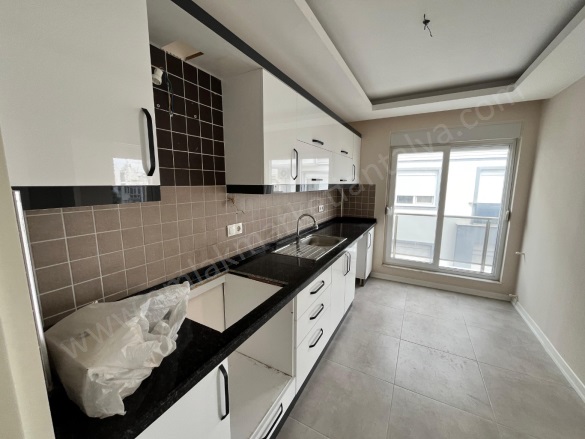 Muratpaşa Mah. Muratpaşa Satılık Daire |  2+1 Oda | 85M2 4.750.000Tl  Krediye Uygun  | 4. Kat | Doğalgaz(Kombi) | 1 Banyo Resim-1