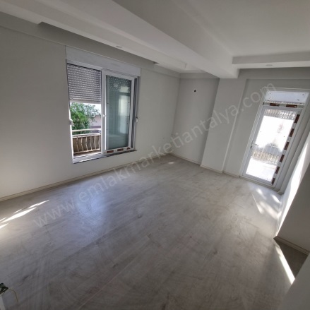 Etiler Mah. Muratpaşa Satılık Daire |  2+1 Oda | 90M2 5.800.000Tl  Krediye Uygun  | 1. Kat | Doğalgaz(Kombi) | 1 Banyo Resim-3