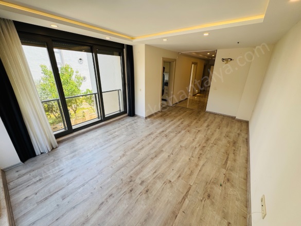 Meydankavağı Mah. Muratpaşa Satılık Daire |  2+1 Oda | 95M2 9.100.000Tl  Krediye Uygun  | 2. Kat | Doğalgaz(Kombi) | 1 Banyo Resim-4