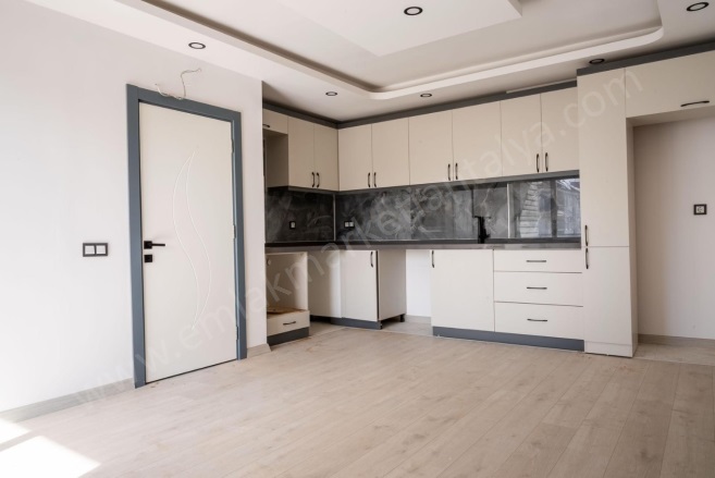 Demirel Mah. Kepez Satılık Daire |  2+1 Oda | 60M2 3.500.000Tl  Krediye Uygun  | 3. Kat | Klima | 1 Banyo Resim-1