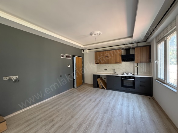 Kızıltoprak Mah. Muratpaşa Satılık Daire |  1+1 Oda | 85M2 4.650.000Tl  Krediye Uygun  | Yüksek Giriş | Doğalgaz(Kombi) | 1 Banyo Resim-5