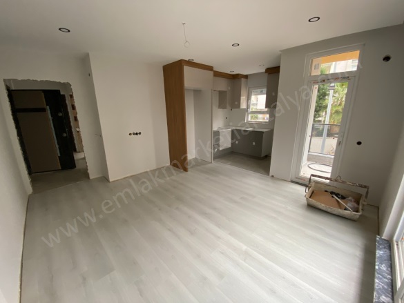 Fevzi Çakmak Mah. Kepez Satılık Daire |  2+1 Oda | 80M2 3.750.000Tl  Krediye Uygun  | 2. Kat | Klima | 1 Banyo Resim-4