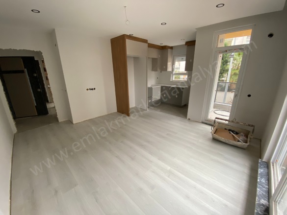 Fevzi Çakmak Mah. Kepez Satılık Daire |  2+1 Oda | 80M2 3.750.000Tl  Krediye Uygun  | 2. Kat | Klima | 1 Banyo Resim-5