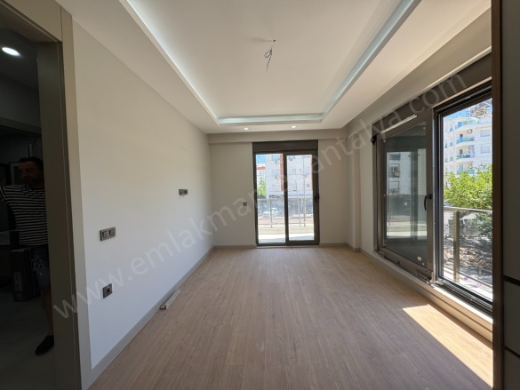Kızıltoprak Mah. Muratpaşa Satılık Daire |  1+1 Oda | 78M2 4.650.000Tl  Krediye Uygun  | 4. Kat | Doğalgaz(Kombi) | 1 Banyo Resim-5
