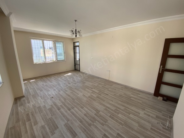 Yüksekalan Mah. Muratpaşa Satılık Daire |  3+1 Oda | 140M2 5.200.000Tl  Krediye Uygun  | 1. Kat | Klima | 1 Banyo Resim-3