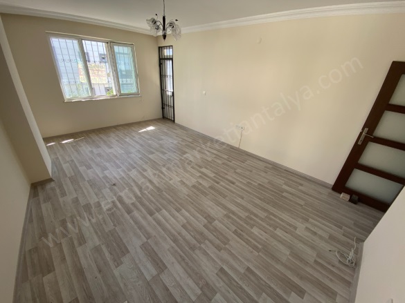 Yüksekalan Mah. Muratpaşa Satılık Daire |  3+1 Oda | 140M2 5.200.000Tl  Krediye Uygun  | 1. Kat | Klima | 1 Banyo Resim-4