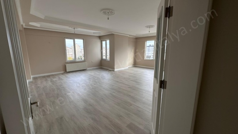 Çağlayan Mah. Muratpaşa Satılık Daire |  3+1 Oda | 210M2 13.500.000Tl  Krediye Uygun  | 7. Kat | Doğalgaz(Kombi) | 2 Banyo Resim-3